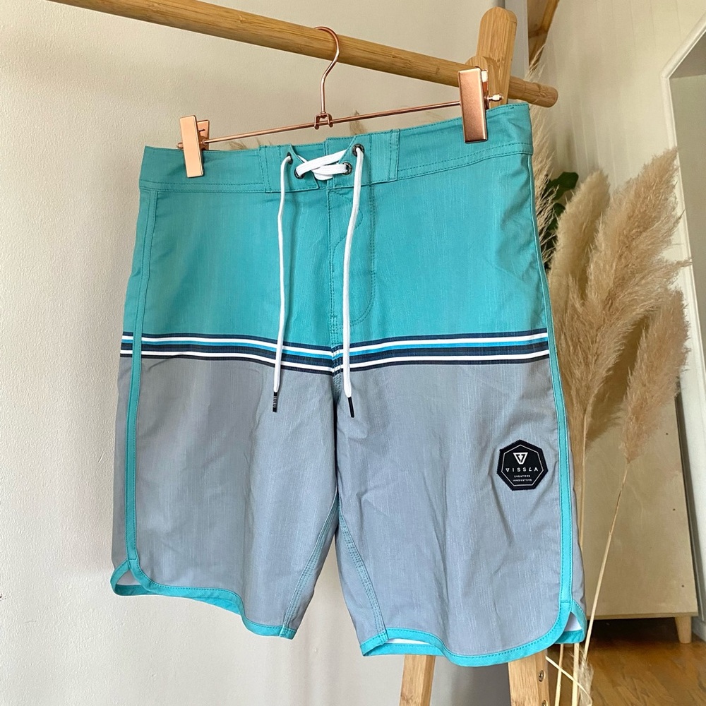 Vissla Dredges Mens Board Shorts NWOT